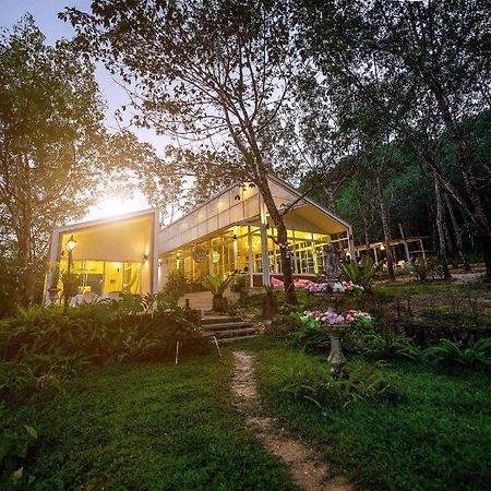 Hotel สวนลุงวรranongglamping à Banghin Extérieur photo